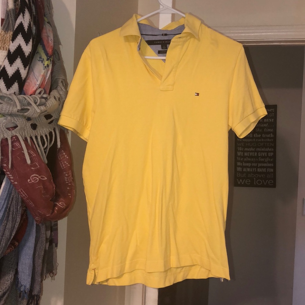 Tommy Hilfiger, Polo button up